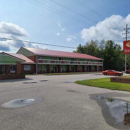 Econo Lodge Cadillac By Choice Zewnętrze zdjęcie