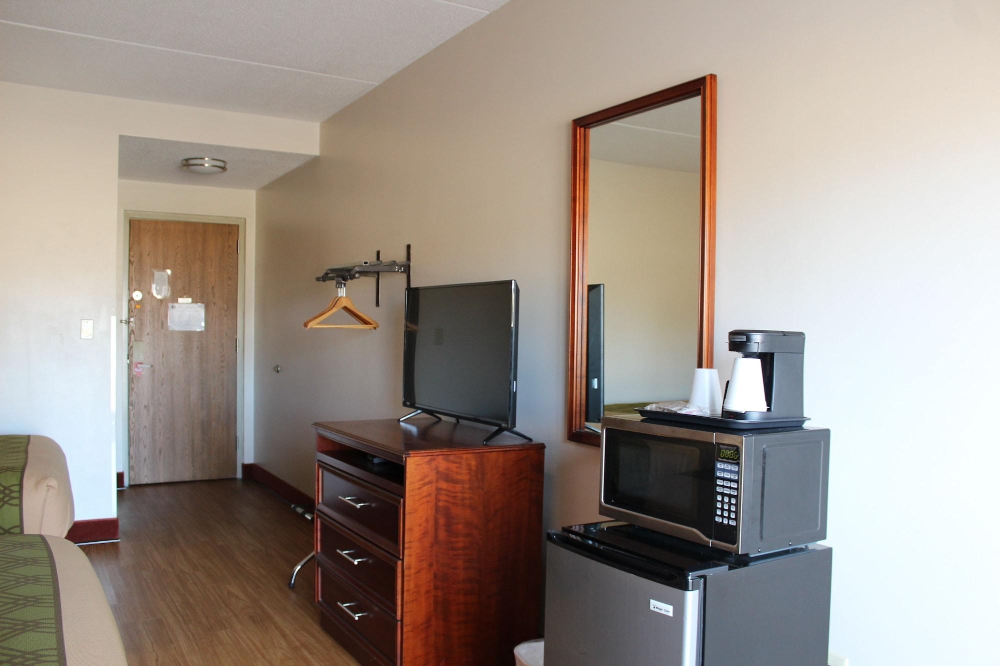 Econo Lodge Cadillac By Choice Zewnętrze zdjęcie