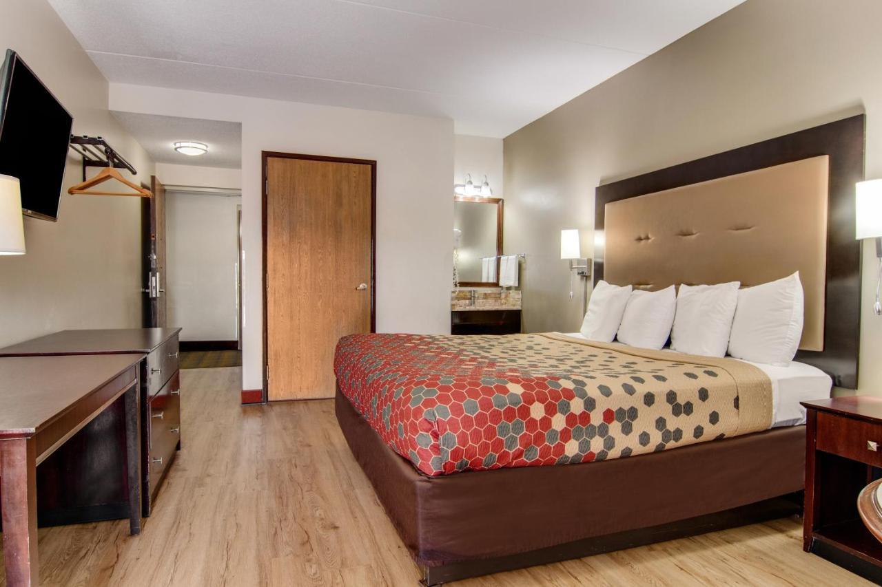 Econo Lodge Cadillac By Choice Zewnętrze zdjęcie