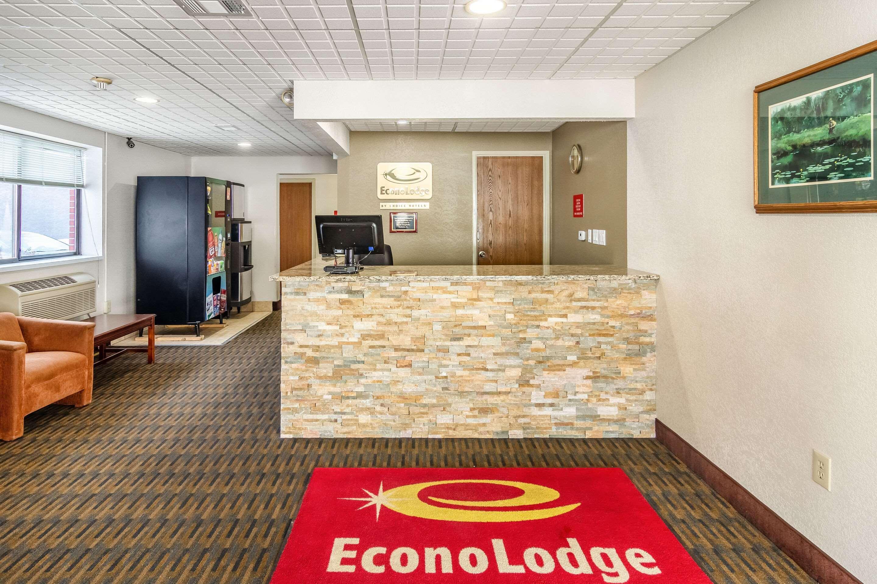 Econo Lodge Cadillac By Choice Zewnętrze zdjęcie