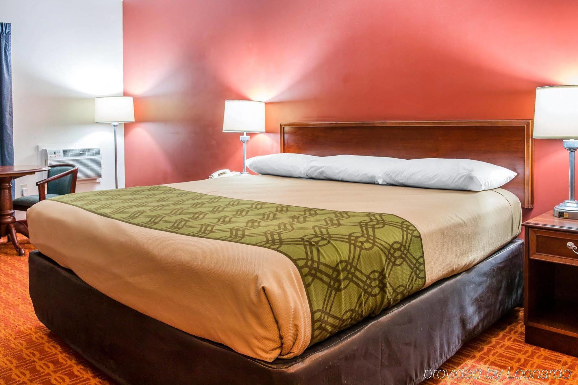 Econo Lodge Cadillac By Choice Zewnętrze zdjęcie